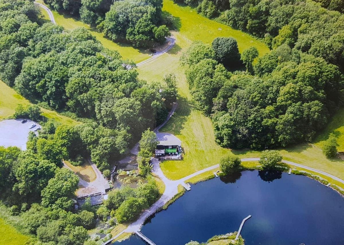 Garnffrwd Park Llanddarog Exterior foto